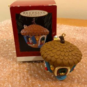 Hallmark MIB 1994 vintage holiday ornament